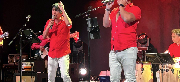 swinka-contact-banner